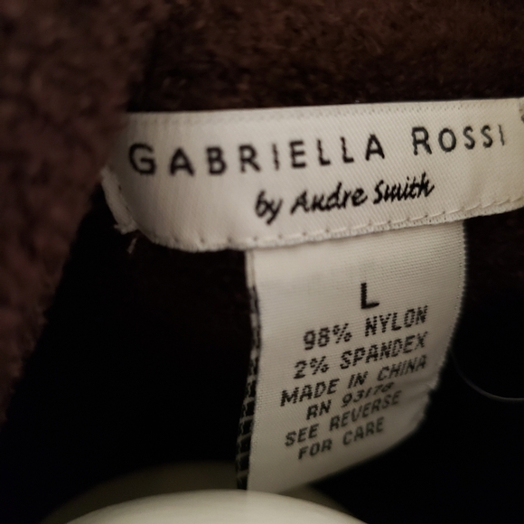 Gabriella Rossi Soft Ribbed Waist Hem Sweater - Picture 6 of 8